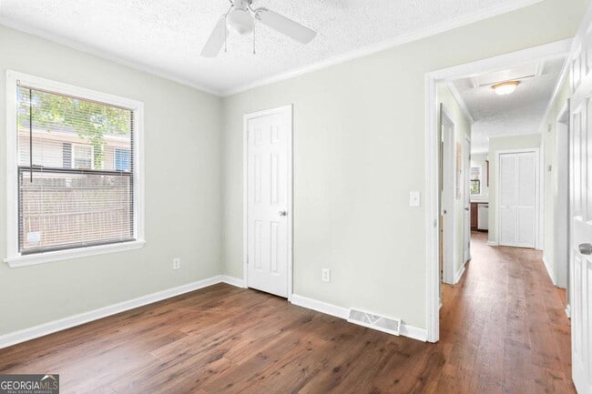 Building Photo - 2051 College Ave NE