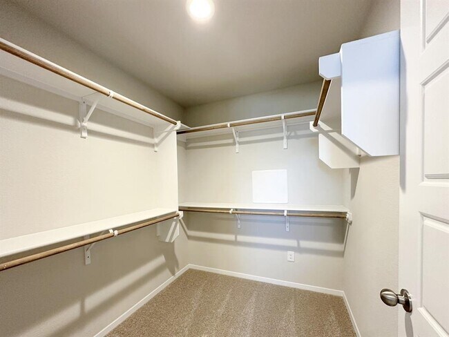 Building Photo - 163 Haywood Mnr
