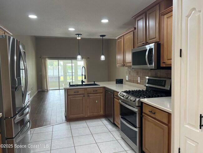 Building Photo - 1536 Grand Isle Blvd