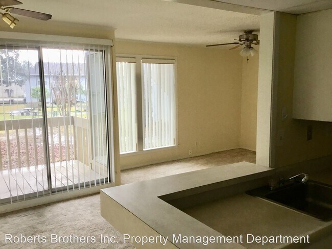 Building Photo - 1 br, 1 bath House - 1088 Sea Cliff Dr N