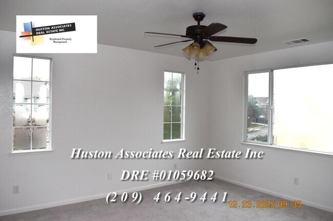 Building Photo - 5953 Pebblestone Way