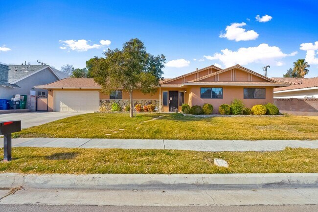 Building Photo - 43757 Albeck Ave