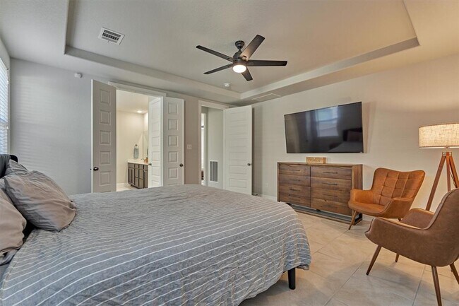 Building Photo - 15846 Weston Ridge Dr