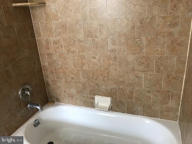 Building Photo - 1404 S 5th St