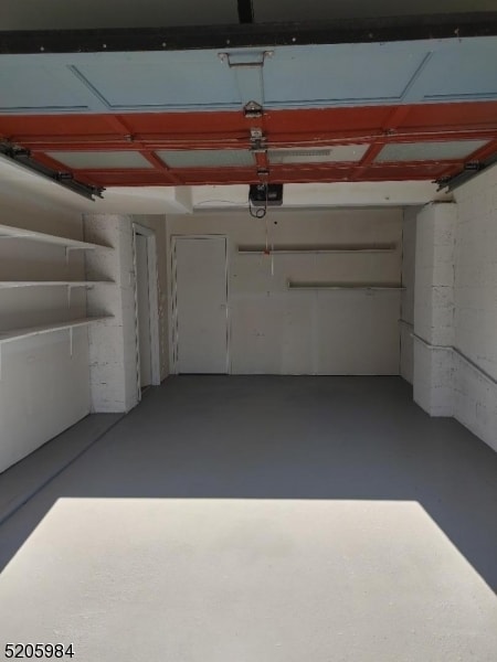 Building Photo - 800 Old Springfield Ave