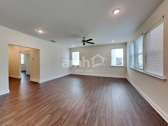 Building Photo - 608 Alcovy Walk Dr