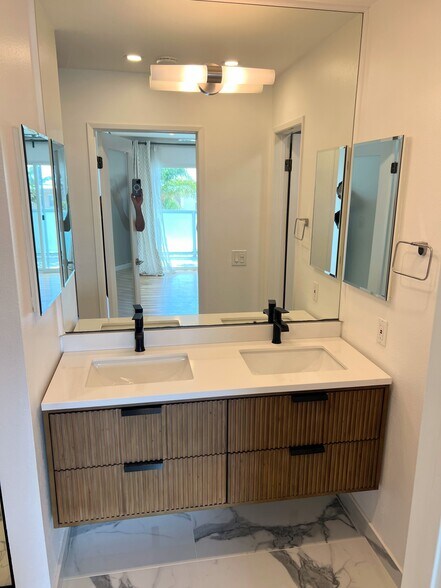 NEW Dual vanity in primary - 2225 Manchester Avenue