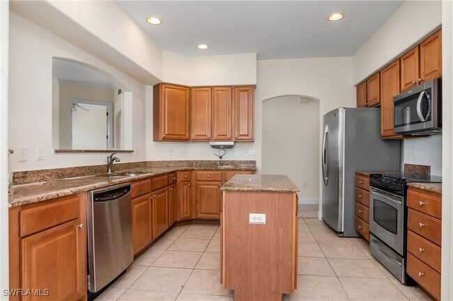 Building Photo - 1284 Verde Dr