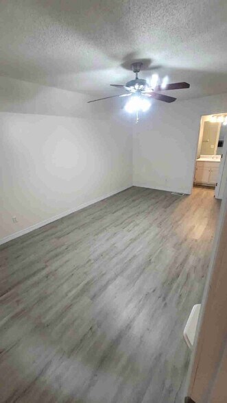 Building Photo - 953 Osprey Ct