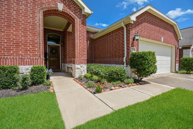 Building Photo - 2715 Farlow Ln