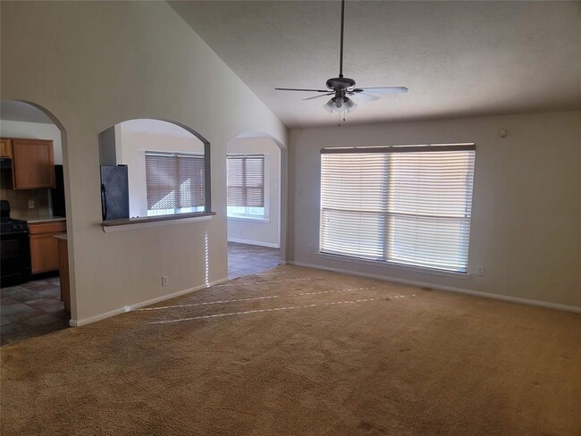 Building Photo - 3611 Elmwood Dale Dr