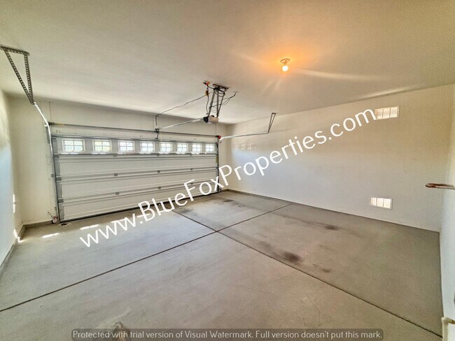 Building Photo - 6542 E Via Arroyo Largo