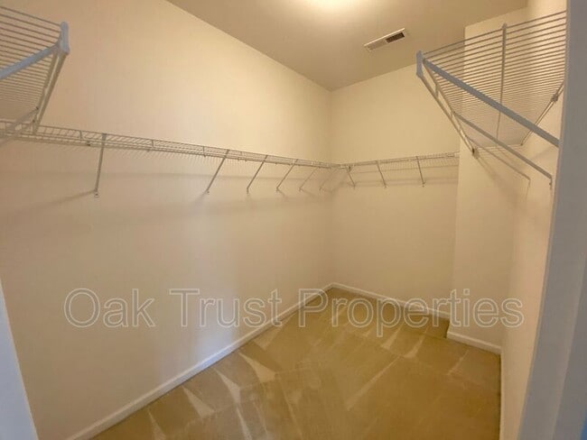 Building Photo - 3019 Candela Grove Dr