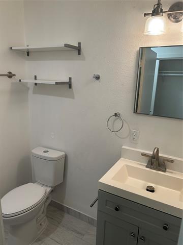 Building Photo - 1713 Kirkwood Dr