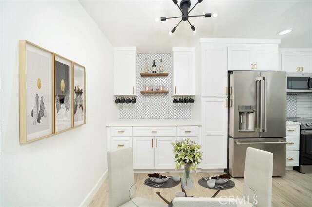 Building Photo - 25671 Le Parc
