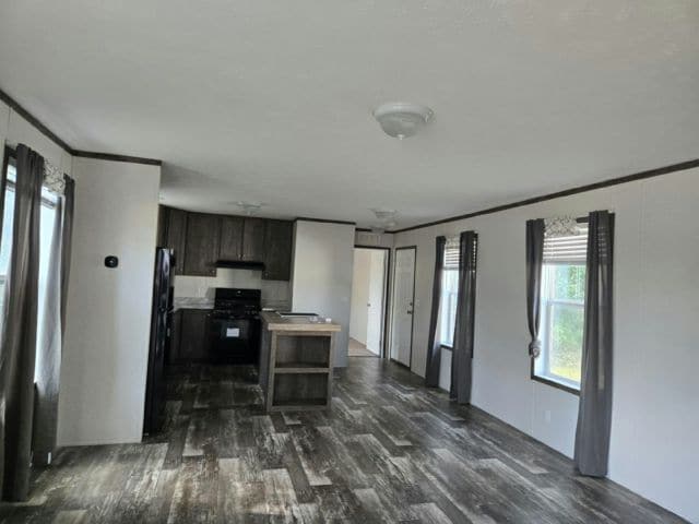 Building Photo - 203 Cleopatra Dr