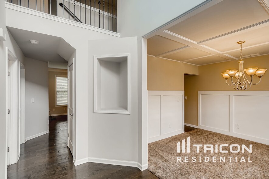 Building Photo - 2737 Cove View Ct SE