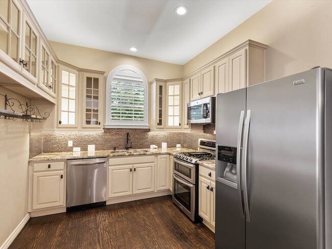 Building Photo - 8129 Springmoss Dr