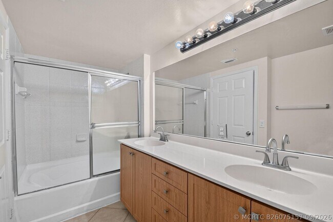 Building Photo - 6370 Emerald Dunes Dr