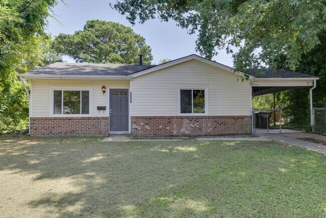 Building Photo - Renovated Virginia Beach Home with Large Yard and Prime Location