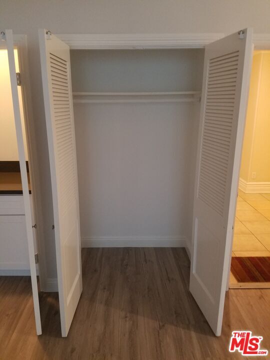 Building Photo - 827 2nd St