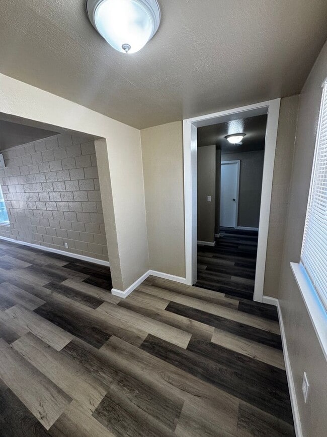 Building Photo - APPLY FOR THIS BEAUTIFUL HOME TODAY!