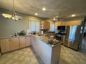 Building Photo - 112 Boston Ave