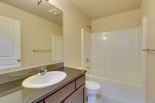 Building Photo - Mill Creek Townhome with 2 Car Garage Available Now!