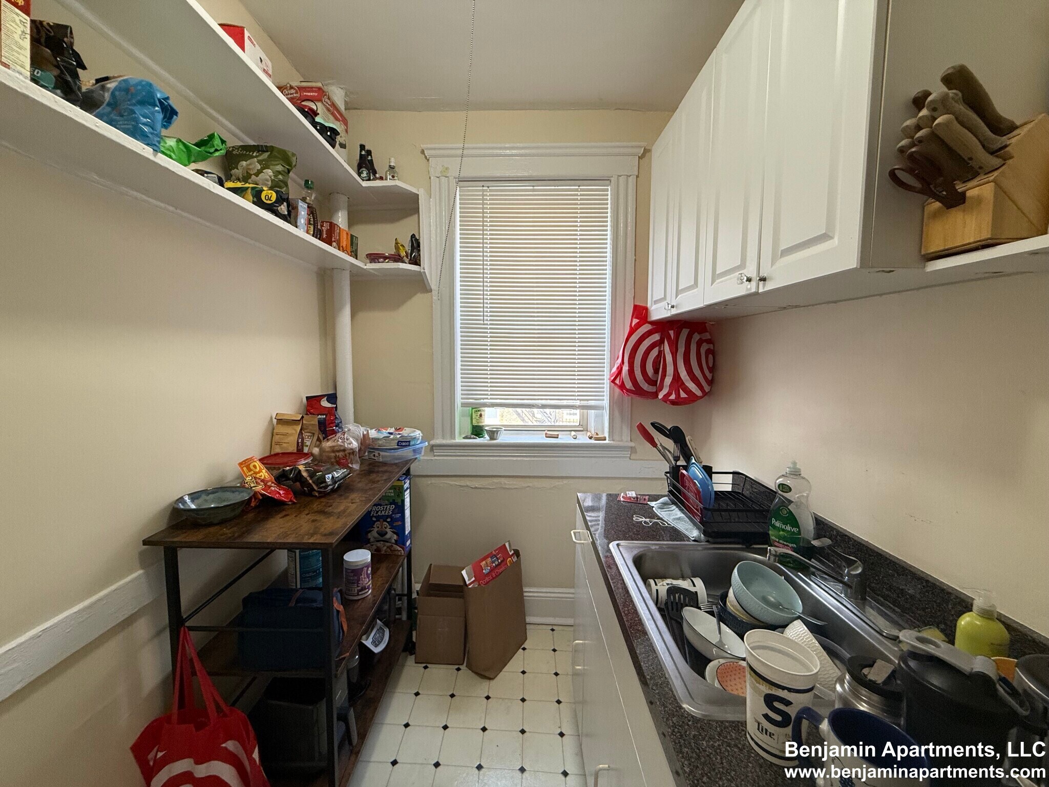 Building Photo - 55 Park Dr