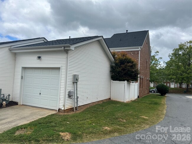 Building Photo - 9905 Ansonborough Square