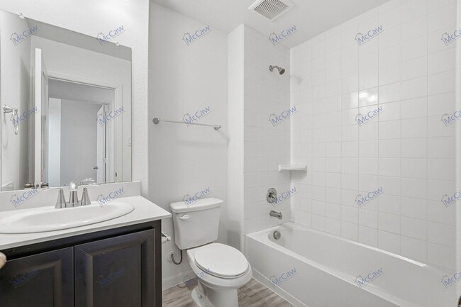 Building Photo - 3100 Trina St