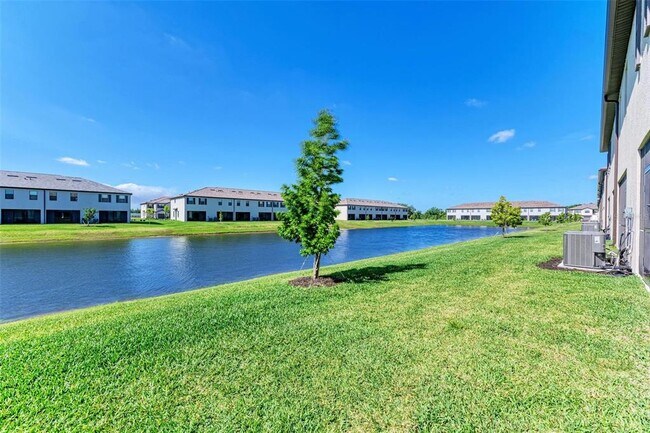 Building Photo - 15164 Sunny Day Dr
