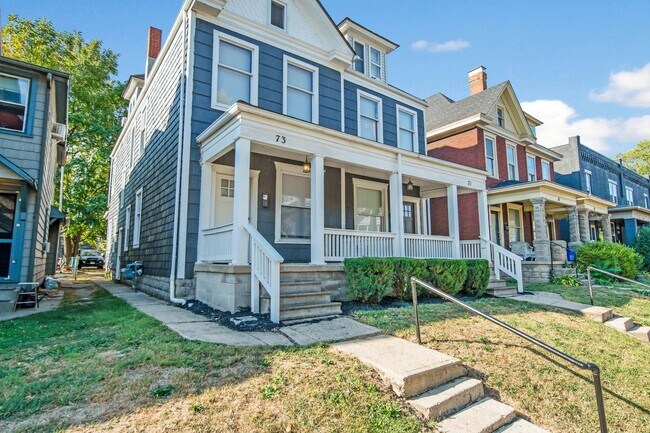 Building Photo - 4 or 5 Bedroom Right off of High St - OSU Campus