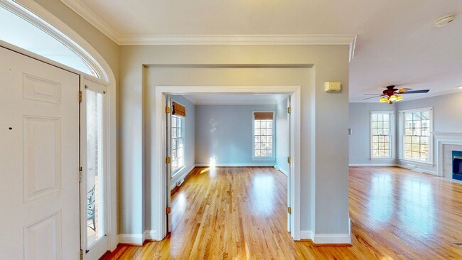 Building Photo - 7819 Red Oaks Trail