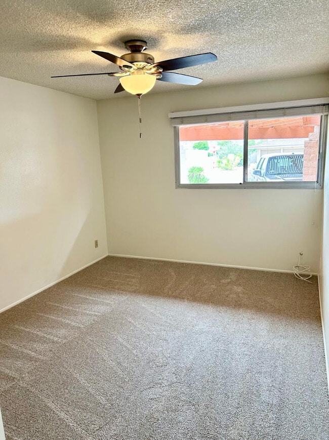 Building Photo - 2601 E Cinnabar Ave