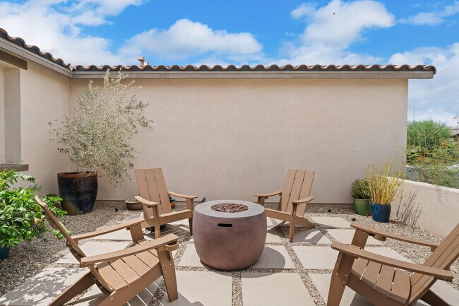 Building Photo - 81887 Via Encinitas