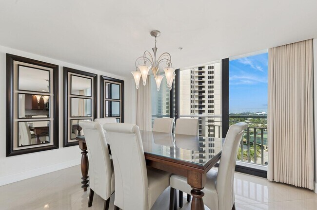 Building Photo - 3000 N Ocean Dr