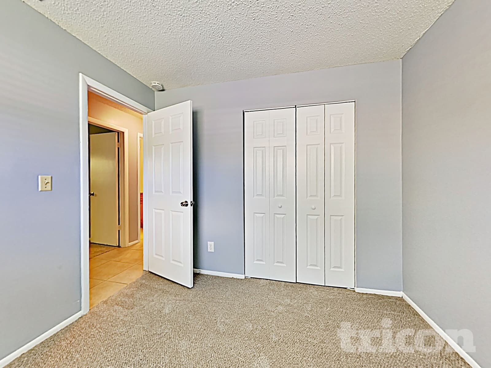 Building Photo - 1631 Spring Lake Dr