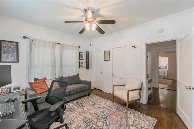 Building Photo - 2100 5th Ave