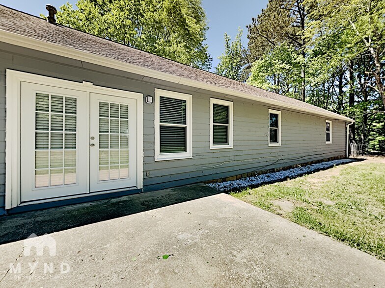 Building Photo - 47 Walker Rd