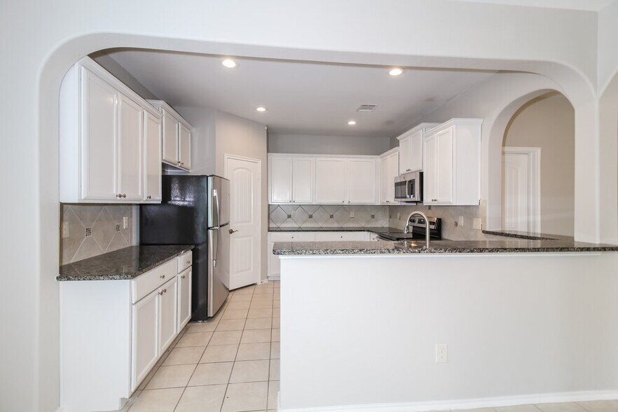 Building Photo - 8824 Deadwood Ln