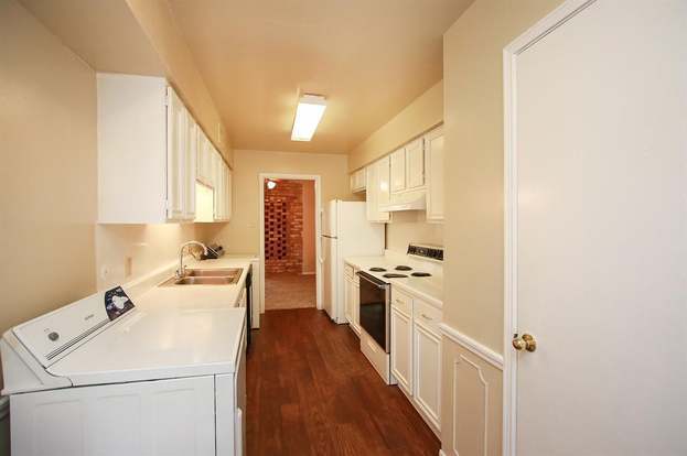 Building Photo - 13168 Trail Hollow Dr