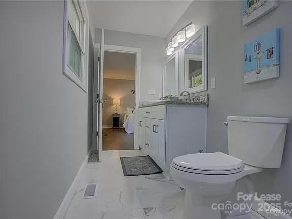 Building Photo - 1208 Fontana Ave