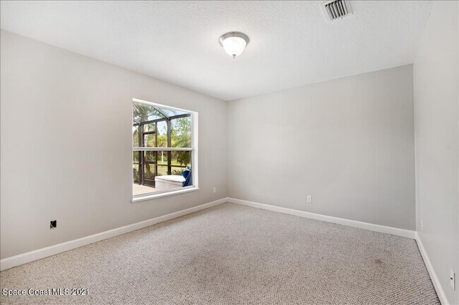 Building Photo - 5867 Treasure Ln