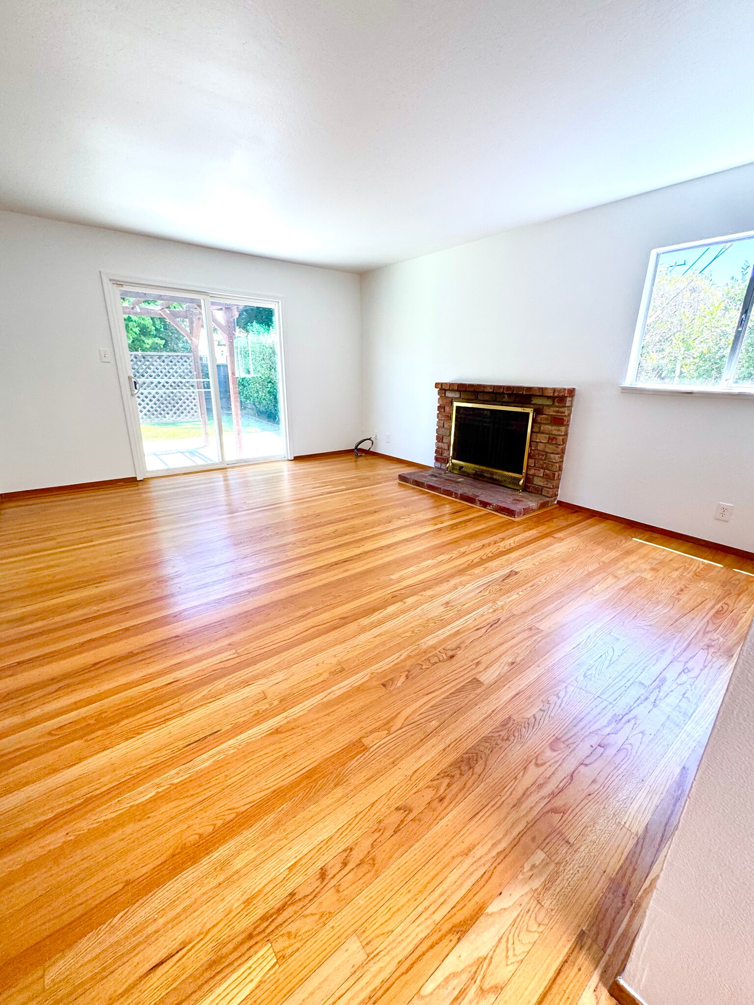 Building Photo - 1008 Huntingdon Dr