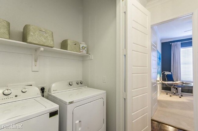 Building Photo - 5313 Serene Hills Dr