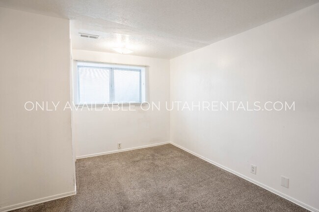 Building Photo - 1429 N 800 W