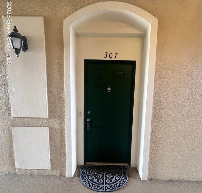 Primary Photo - 1626 Peregrine Cir