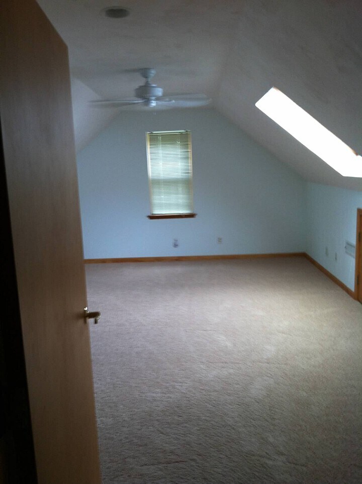 Bonus Room at Attic - 5 Anthonys Way