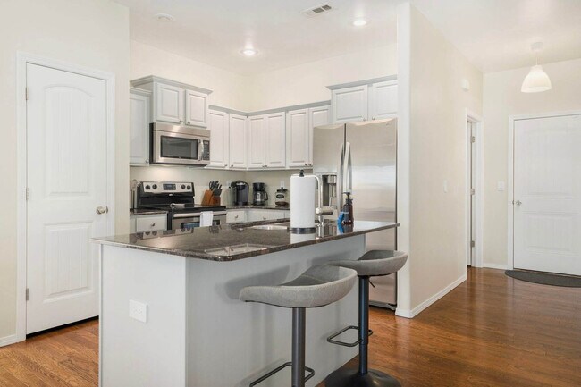 Building Photo - 4522 W Sweetgum Ln